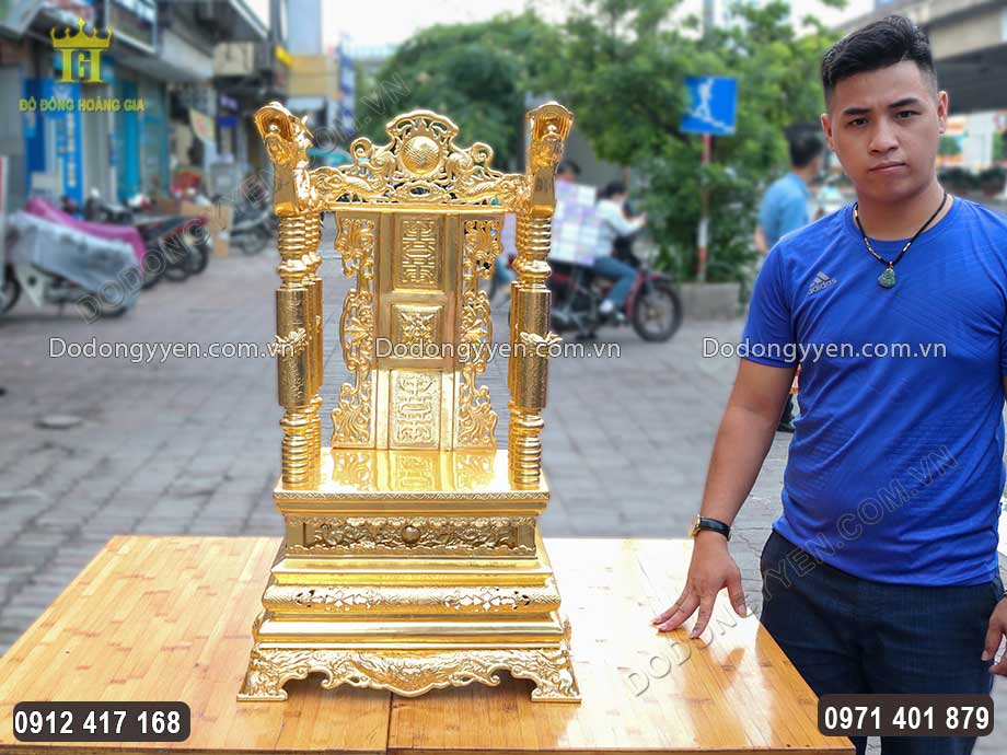 Ngai thờ được đ&uacute;c thủ c&ocirc;ng bởi c&aacute;c nghệ nh&acirc;n gi&agrave;u kinh nghiệm